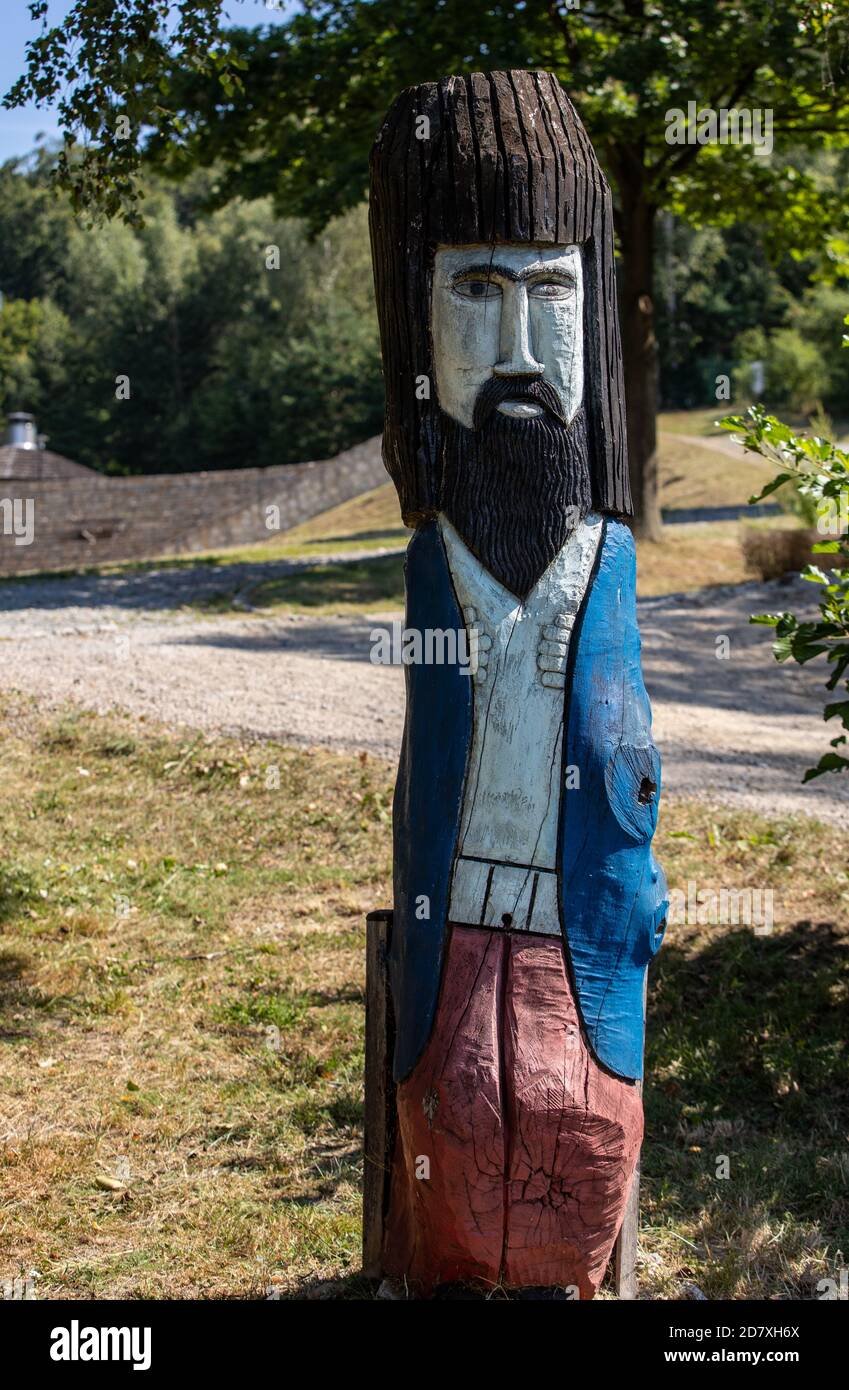 How Old Is Roronoa Zoro In Oshi no Ko?